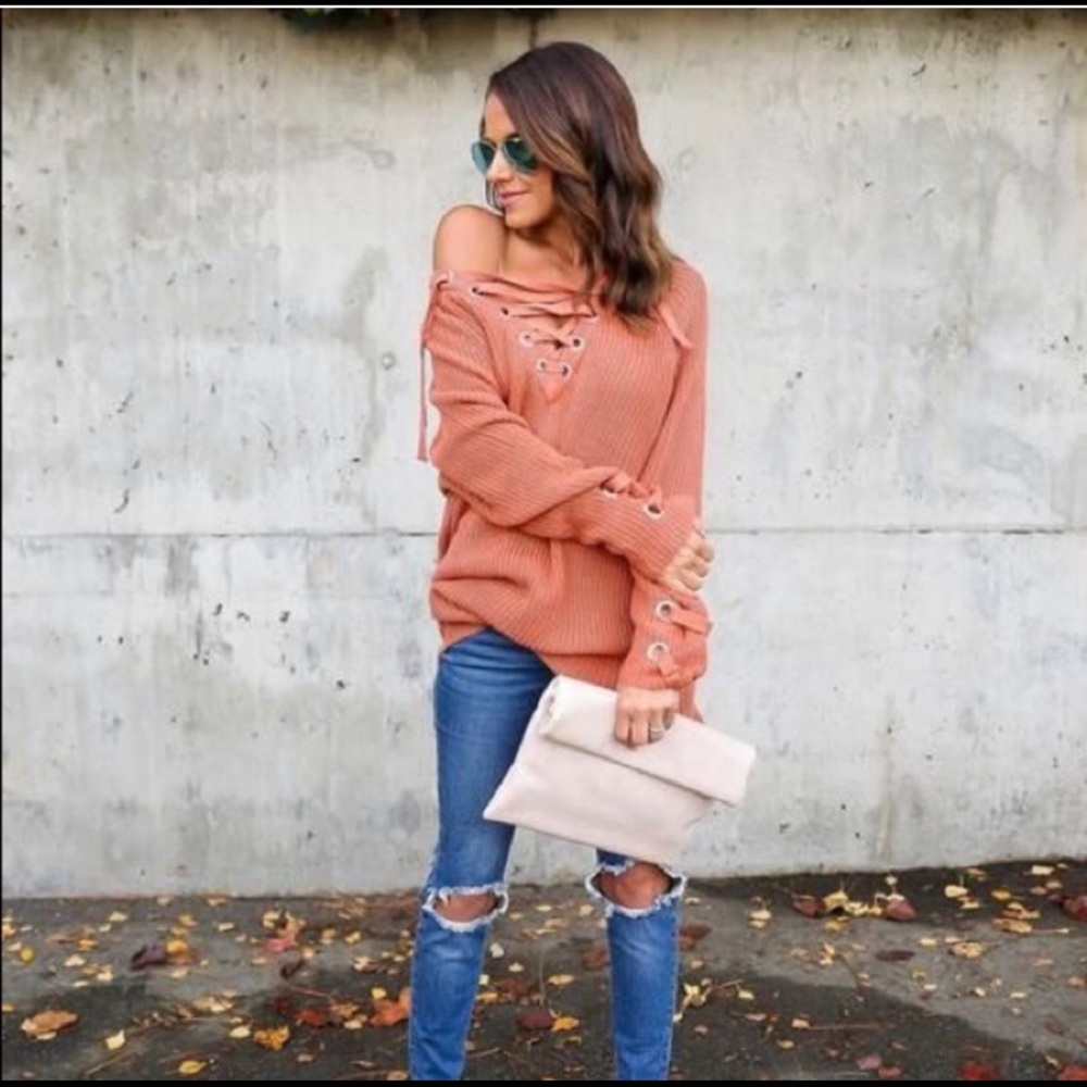 [VICI] Rust Lace up sweater